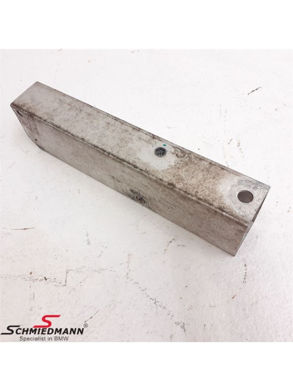 F10 ÖN TAMPON ALT DEMİR BAĞLANTISI ALÜMİNYUM SOL…