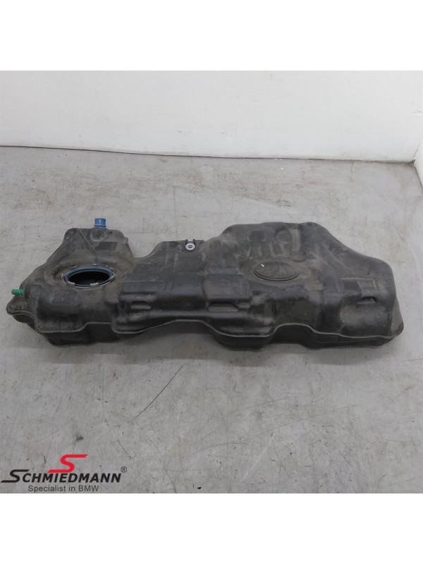 F30 BENZİN DEPOSU…