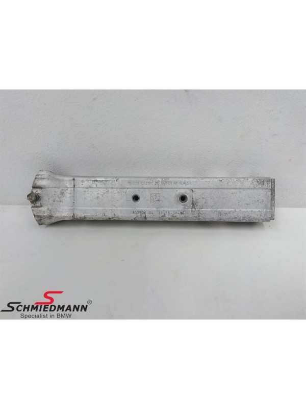 ÖN TAMPON DEMİR ADAPTÖRÜ SAĞ… ÖN TAMPON DEMİR ADAPTÖRÜ SAĞ…