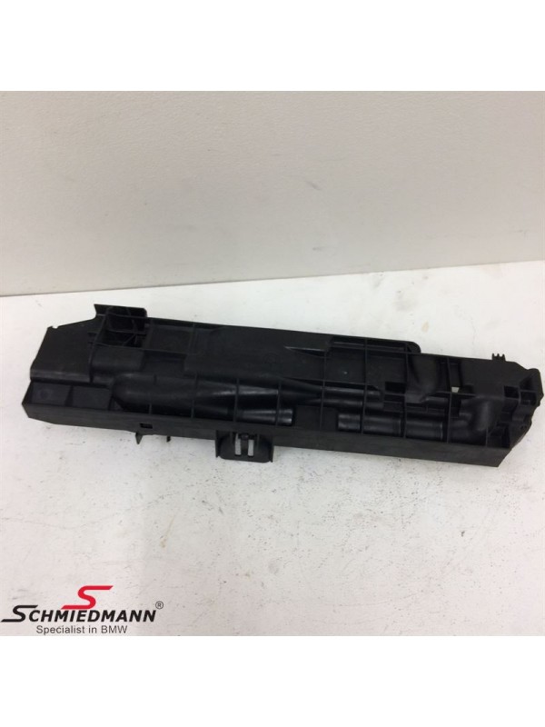 E87 E90 X1 RADYATÖR YAN BRAKETİ SAĞ…