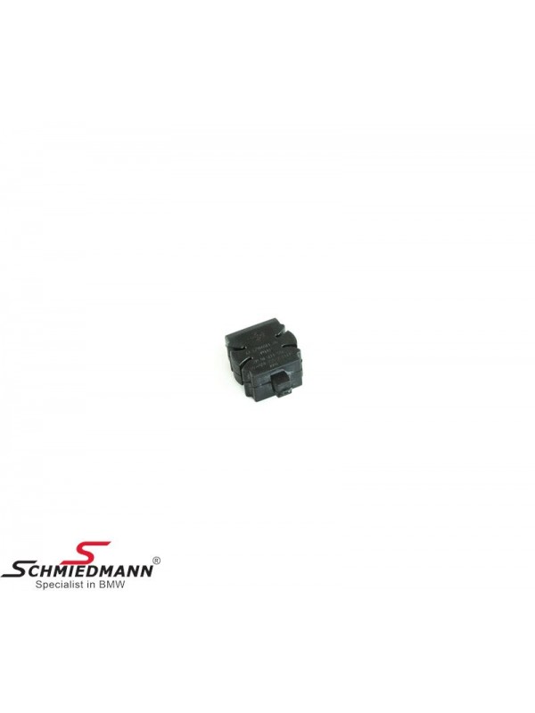 X5 E70 F15 RADYATÖR LASTİK TAKOZ…