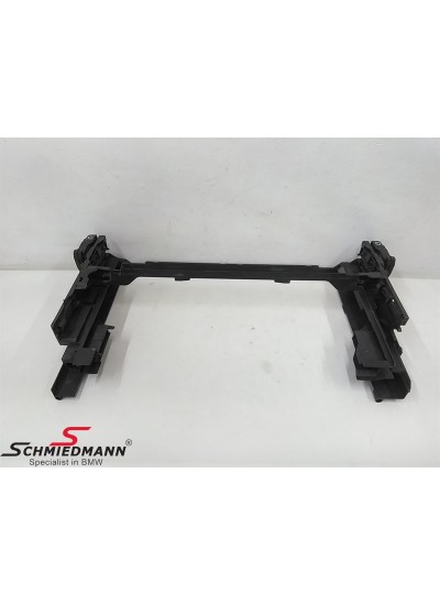 F06/F07/F01/F10/F12 RADYATÖR TAŞIYICI ÇERÇEVESİ F06/F07/F01/F10/F12 RADYATÖR TAŞIYICI ÇERÇEVESİ