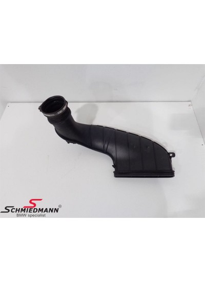 E71 DİZEL TEMİZ HAVA BORUSU 4,0D