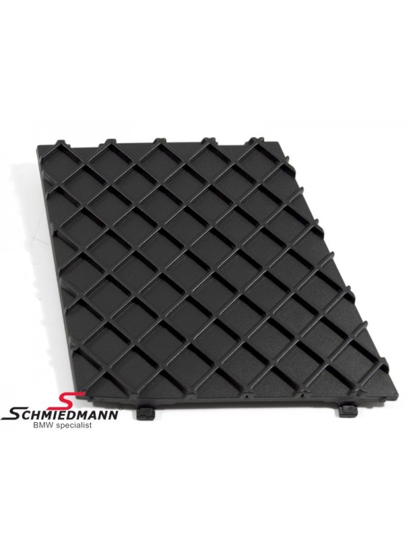 E60 ÖN TAMPON IZGARASI SAĞ ///M… E60 ÖN TAMPON IZGARASI SAĞ ///M…