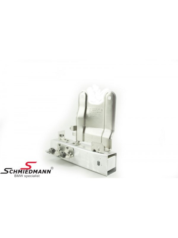 F80 F82 M3 M4 TAM. DEMİR TUTUCU ALT SAĞ…