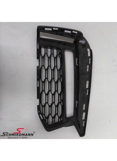 G30 ÖN TAMPON IZGARASI SAĞ M G30 ÖN TAMPON IZGARASI SAĞ M