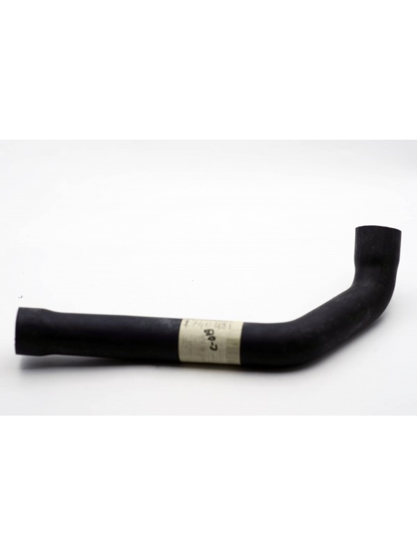 E39 RADYATÖR ALT HORTUMU…