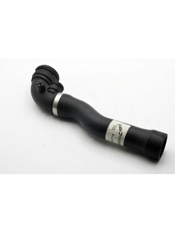 E46 ///M3 RADYATÖR ÜST HORTUMU S54… E46 ///M3 RADYATÖR ÜST HORTUMU S54…