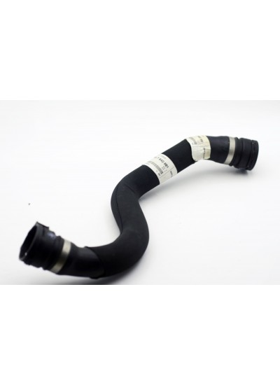 E90/E92/E93 ///M3 RADYATÖR ALT HORTUMU S65 E90/E92/E93 ///M3 RADYATÖR ALT HORTUMU S65