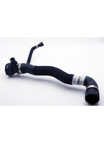 F01/F07/F10/F12 RADYATÖR ÜST HORTUMU 3.0/3.5/4.0D N57N/Z F01/F07/F10/F12 RADYATÖR ÜST HORTUMU 3.0/3.5/4.0D N57N/Z