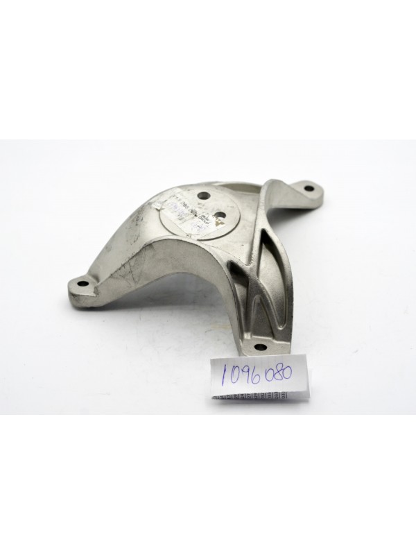 E39 M57 MOTOR KULAĞI ALÜMİNYUM SAĞ… E39 M57 MOTOR KULAĞI ALÜMİNYUM SAĞ…