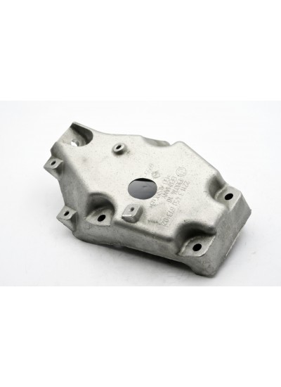 X3 E83 LCİ N47 MOTOR KULAĞI ALÜMİNYUM SOL X3 E83 LCİ N47 MOTOR KULAĞI ALÜMİNYUM SOL