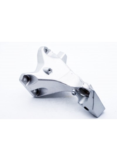 E87 E90 X1 MOTOR KULAĞI ALEMİNYUM SAĞ E87 E90 X1 MOTOR KULAĞI ALEMİNYUM SAĞ