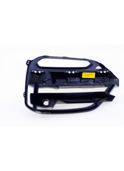 X3 G01 ÖN TAMPON IZGARASI SOL X3 G01 ÖN TAMPON IZGARASI SOL