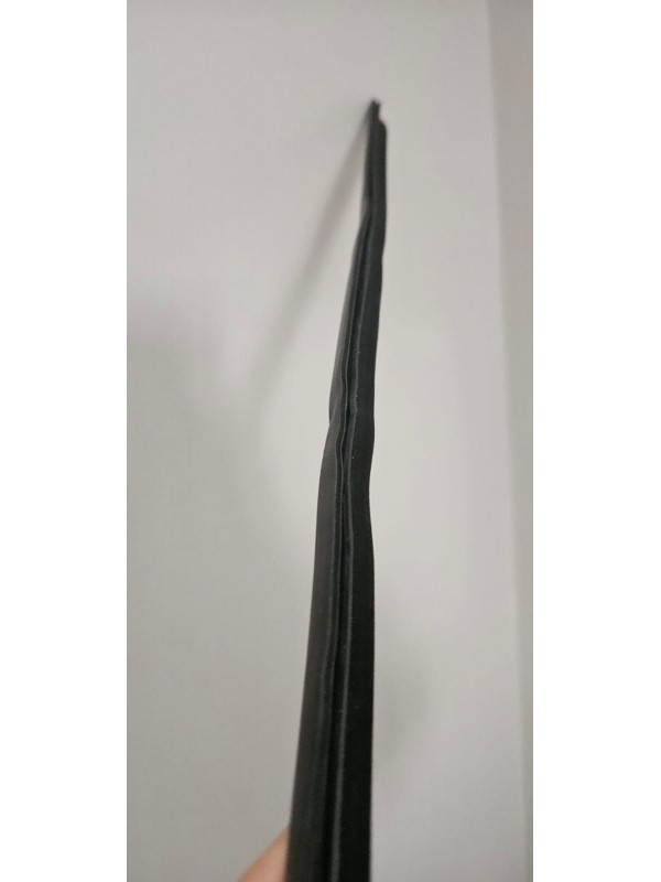 E87 ARKA CAM ÇITASI SAĞ…