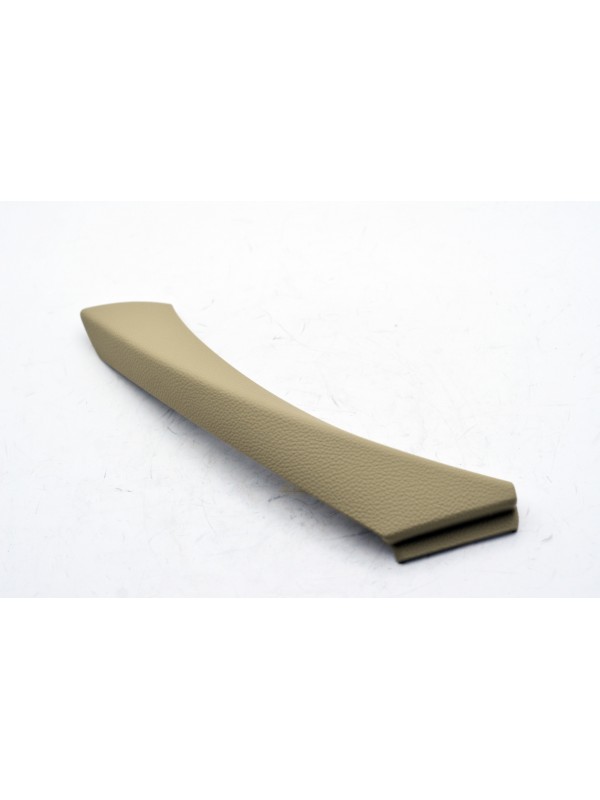 E90 İÇ KAPI TUTACAĞI BEJ SAĞ…