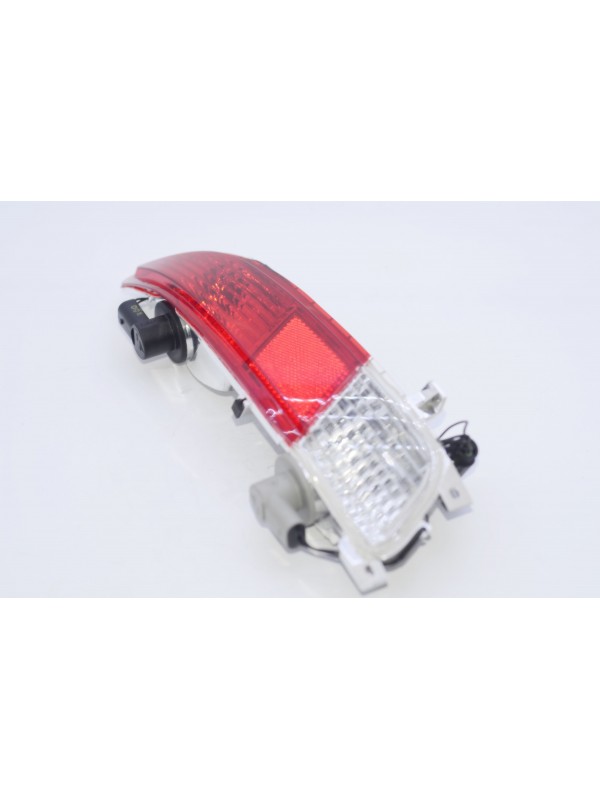 E63 ARKA REFLEKTÖR SAĞ… E63 ARKA REFLEKTÖR SAĞ…