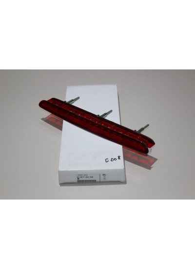 E93 ÜÇÜNCÜ STOP LAMBASI E93 ÜÇÜNCÜ STOP LAMBASI